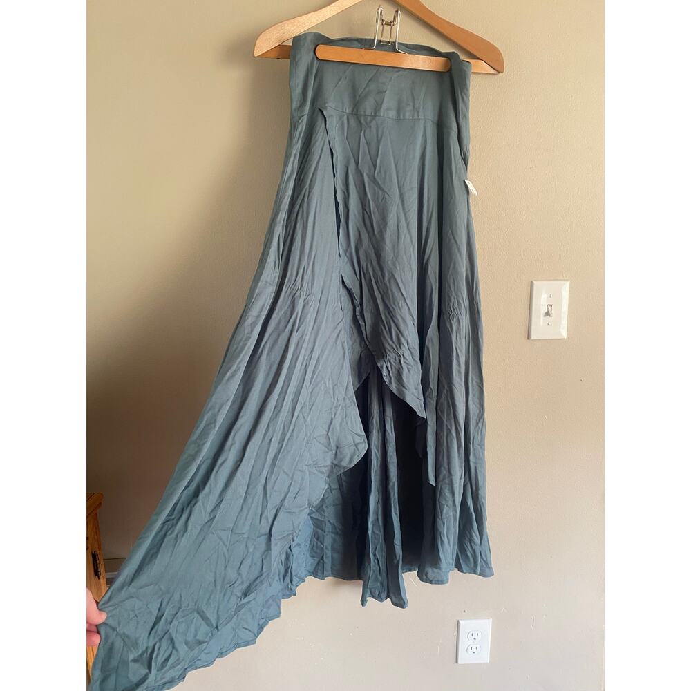 NWT ONeill Ambrosio Skirt Green Size Medium